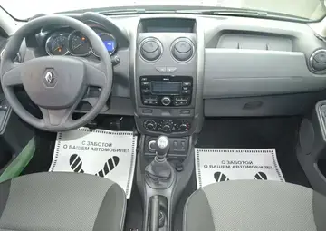 Renault Duster Вид 4