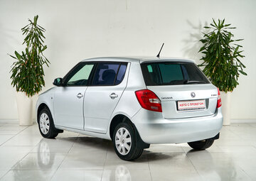 Skoda Fabia Вид 4