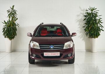 Geely MK Cross Вид 2