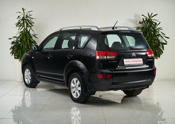 Citroen C-Crosser Вид 4