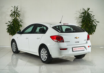 Chevrolet Cruze Вид 4