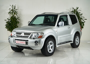 Mitsubishi Pajero Вид 1