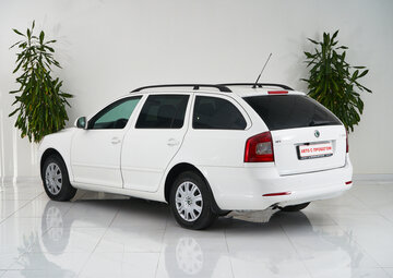 Skoda Octavia Вид 4
