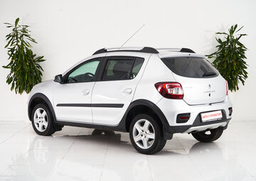 Renault Sandero Вид 4