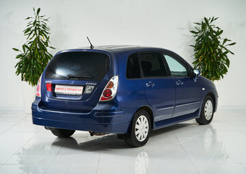 Suzuki Liana Вид 5