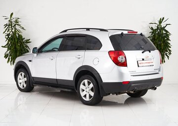 Chevrolet Captiva Вид 4