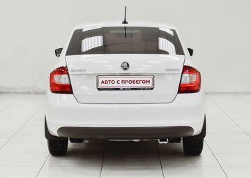 Skoda Rapid Вид 4
