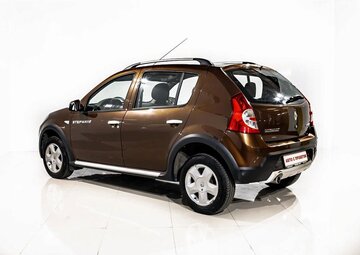 Renault Sandero Вид 2