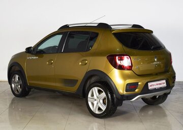 Renault Sandero Вид 3