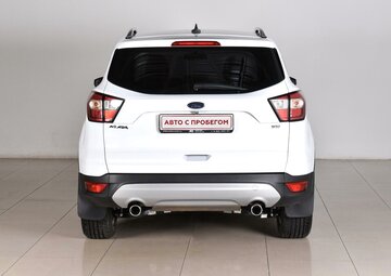 Ford Kuga Вид 4