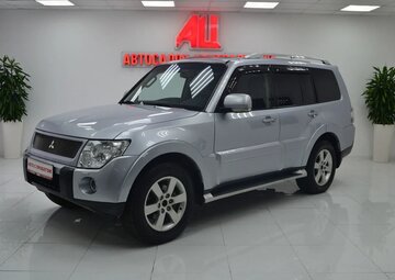 Mitsubishi Pajero Вид 1