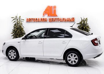 Skoda Rapid Вид 3